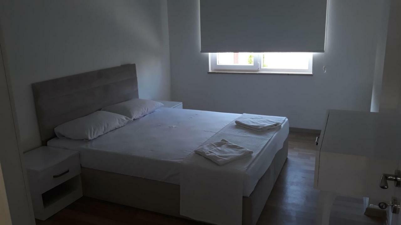 Apartment Tema Pool Lara *