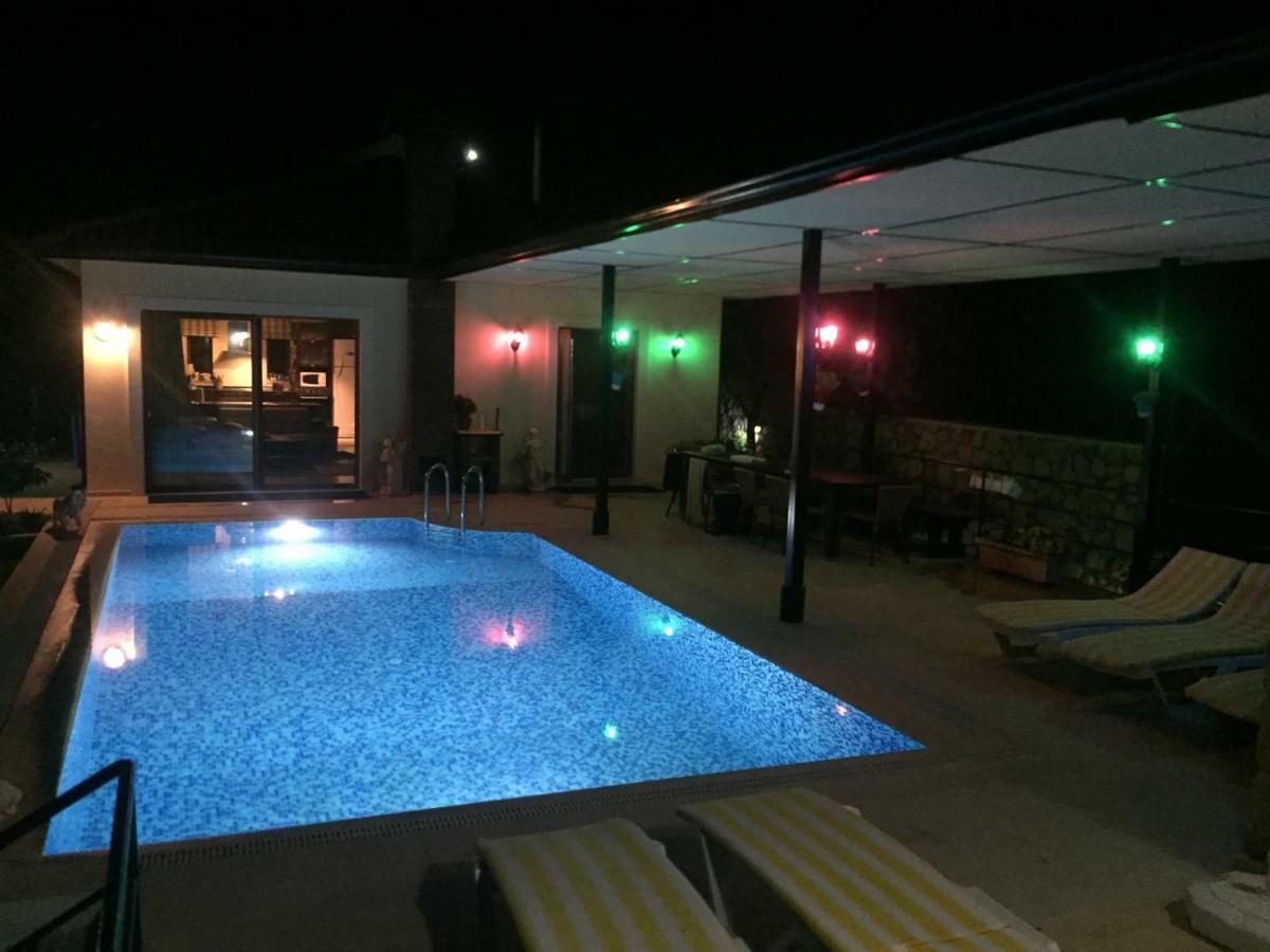 Esiyok With Heated Pool Villa