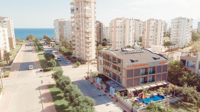 Laren Seaside &