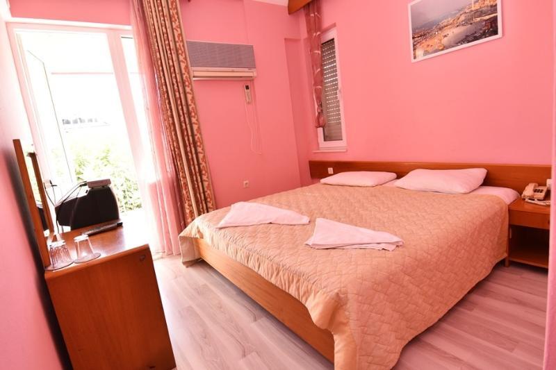 Hotel Uemit 3*
