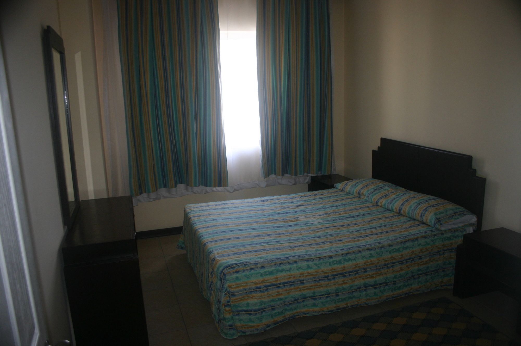Gunal Apart 3*