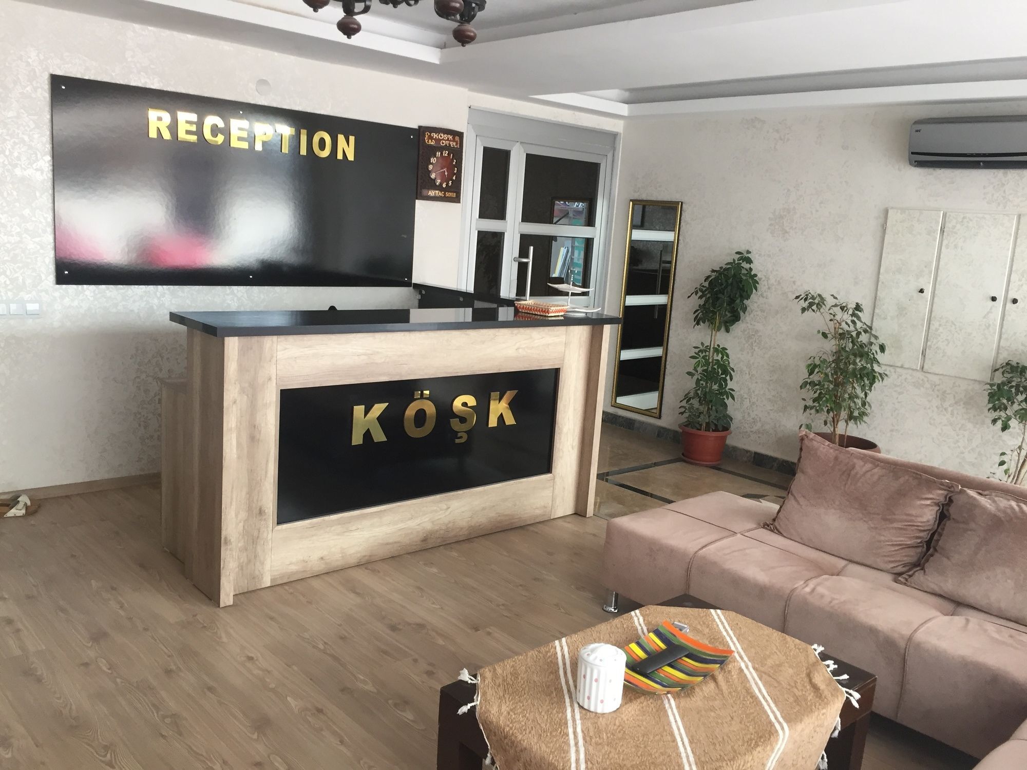 Hotel Koesk Antalya