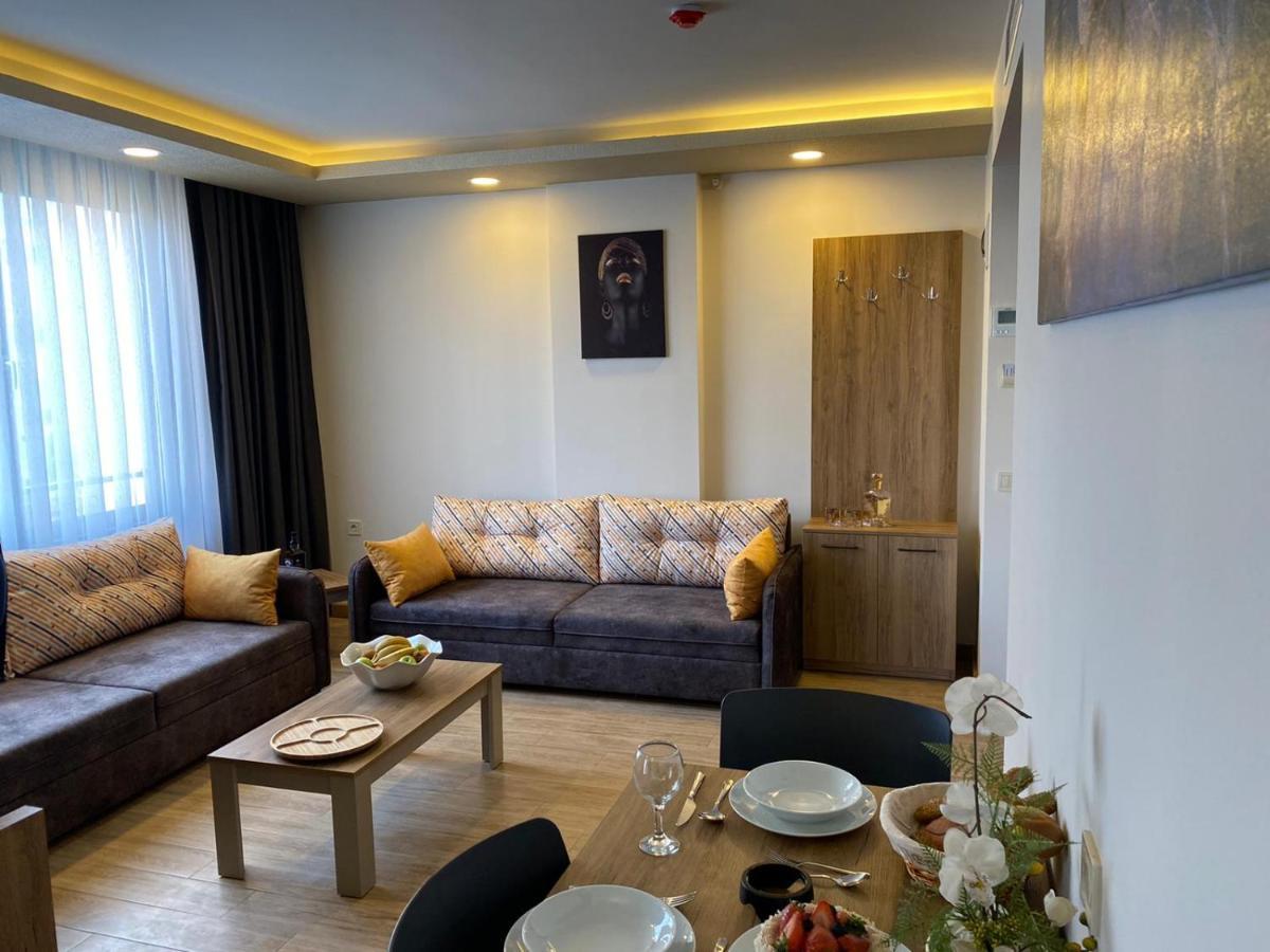 Aparthotel Golden World *