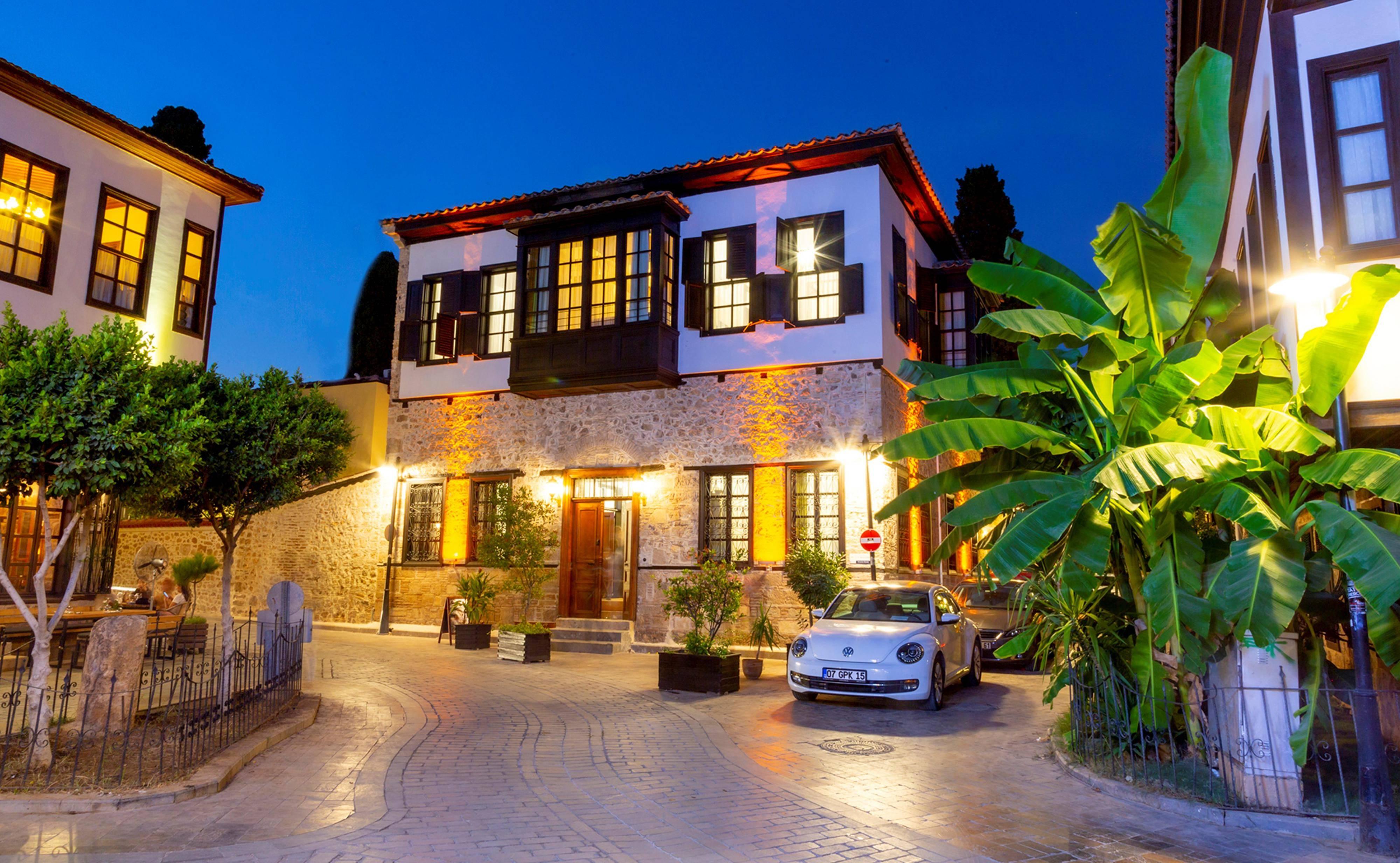 Cedrus Hotel