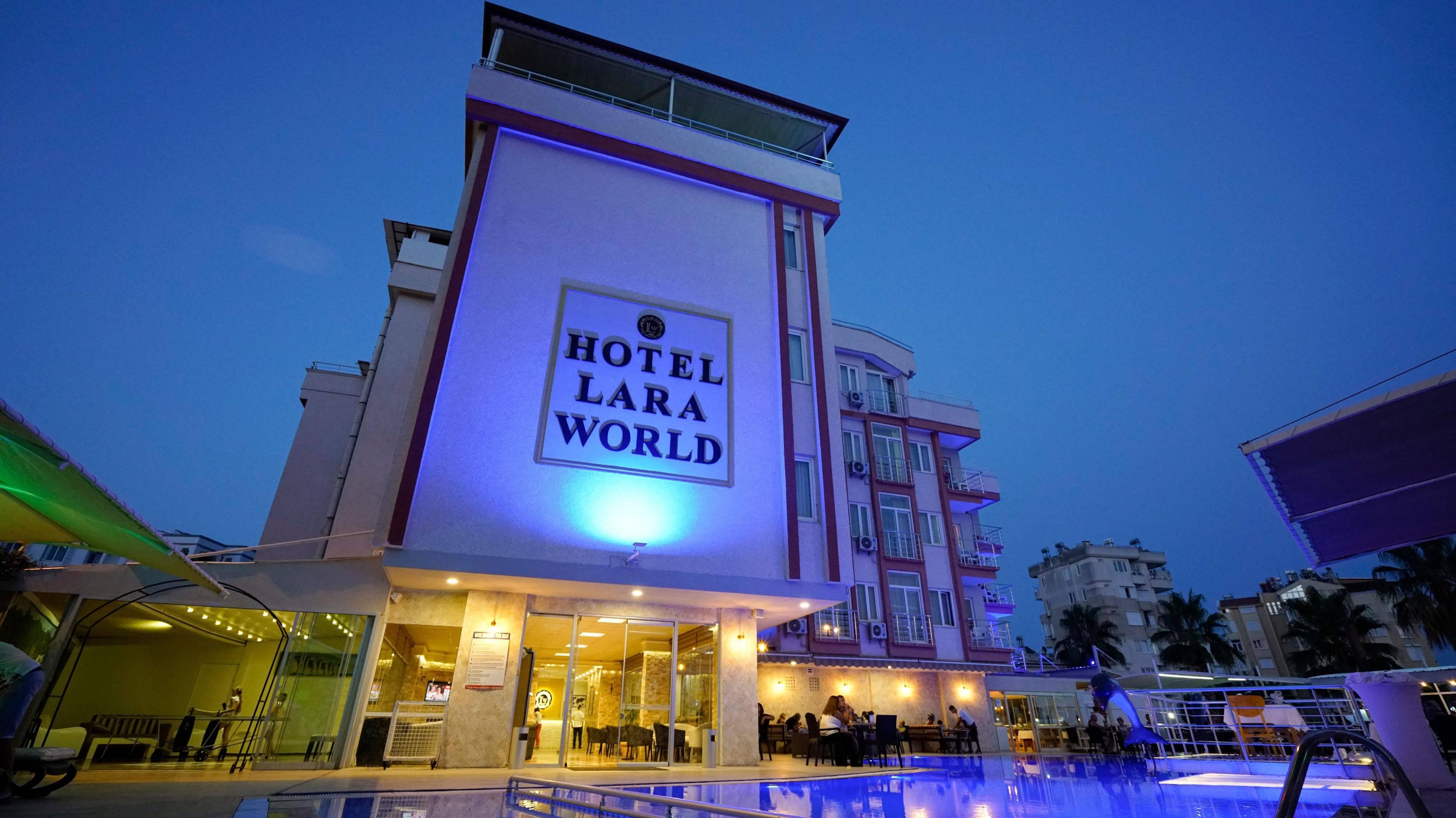 Hotel Lara World