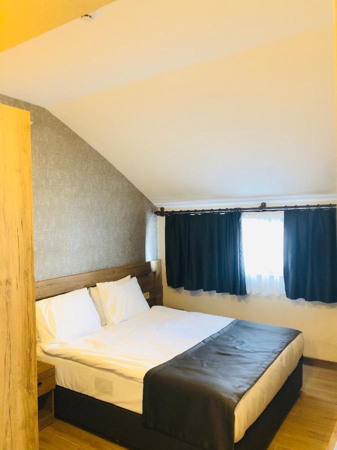 Aparthotel Golden World *