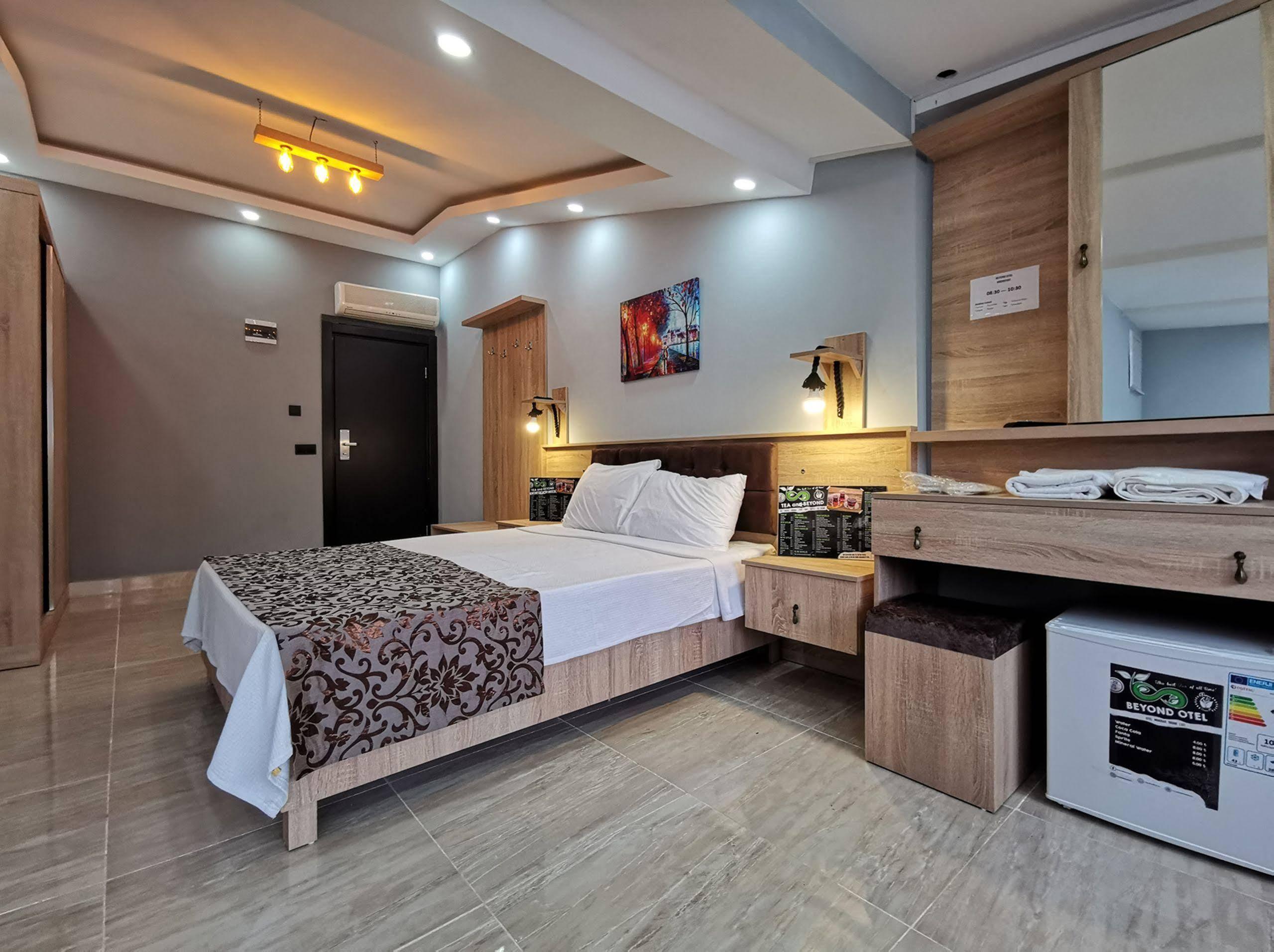 Hotel Beyond 3*