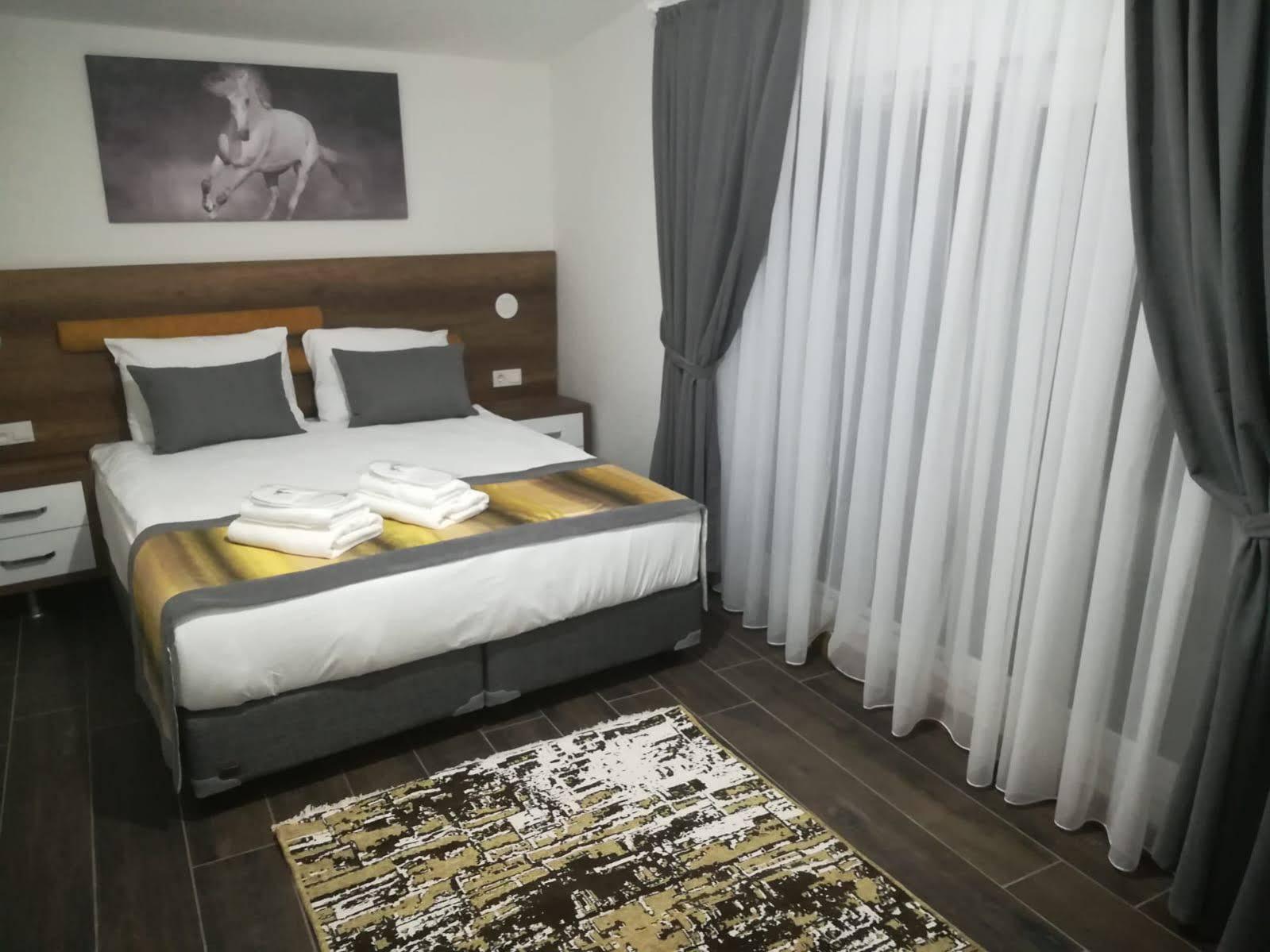 Hotel Grand Gulluk & 3*