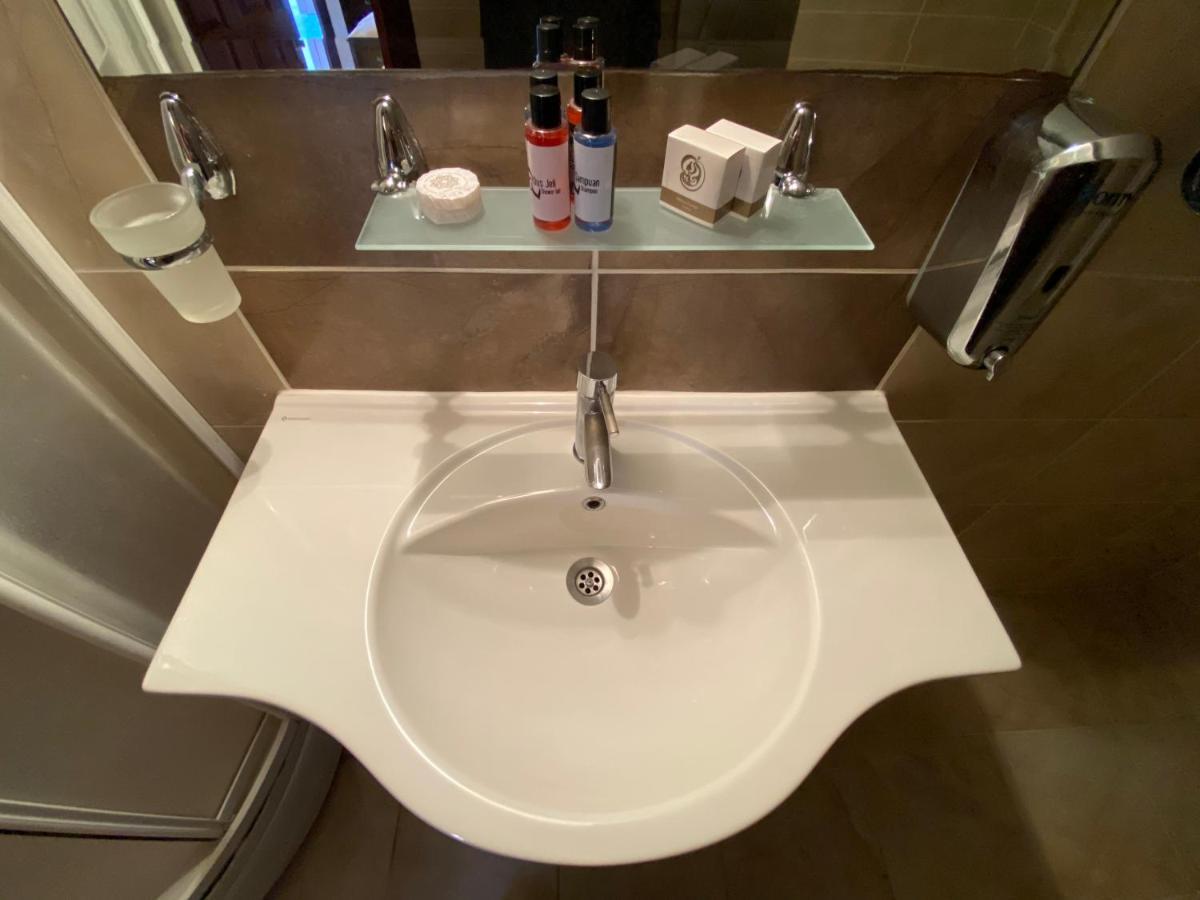 Cicerone Hotel 4*