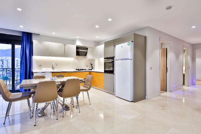 Mene Apartment