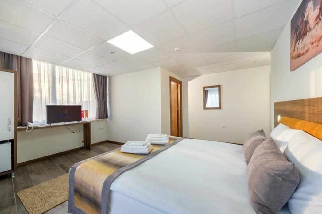 Hotel Grand Gulluk & 3*