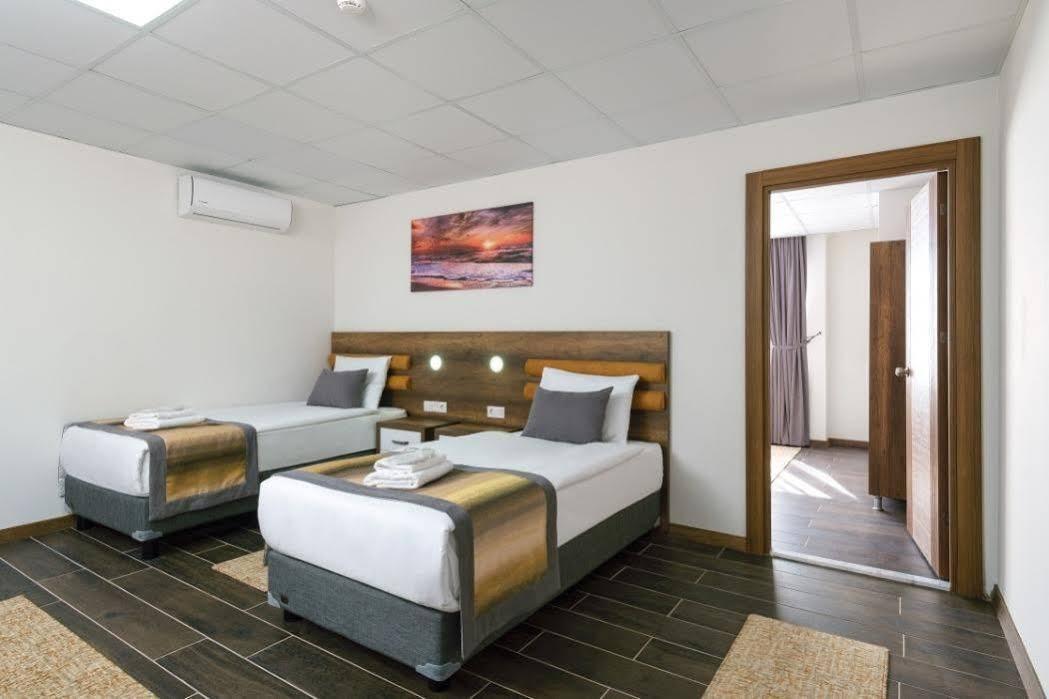 Grand Gulluk & Hotel