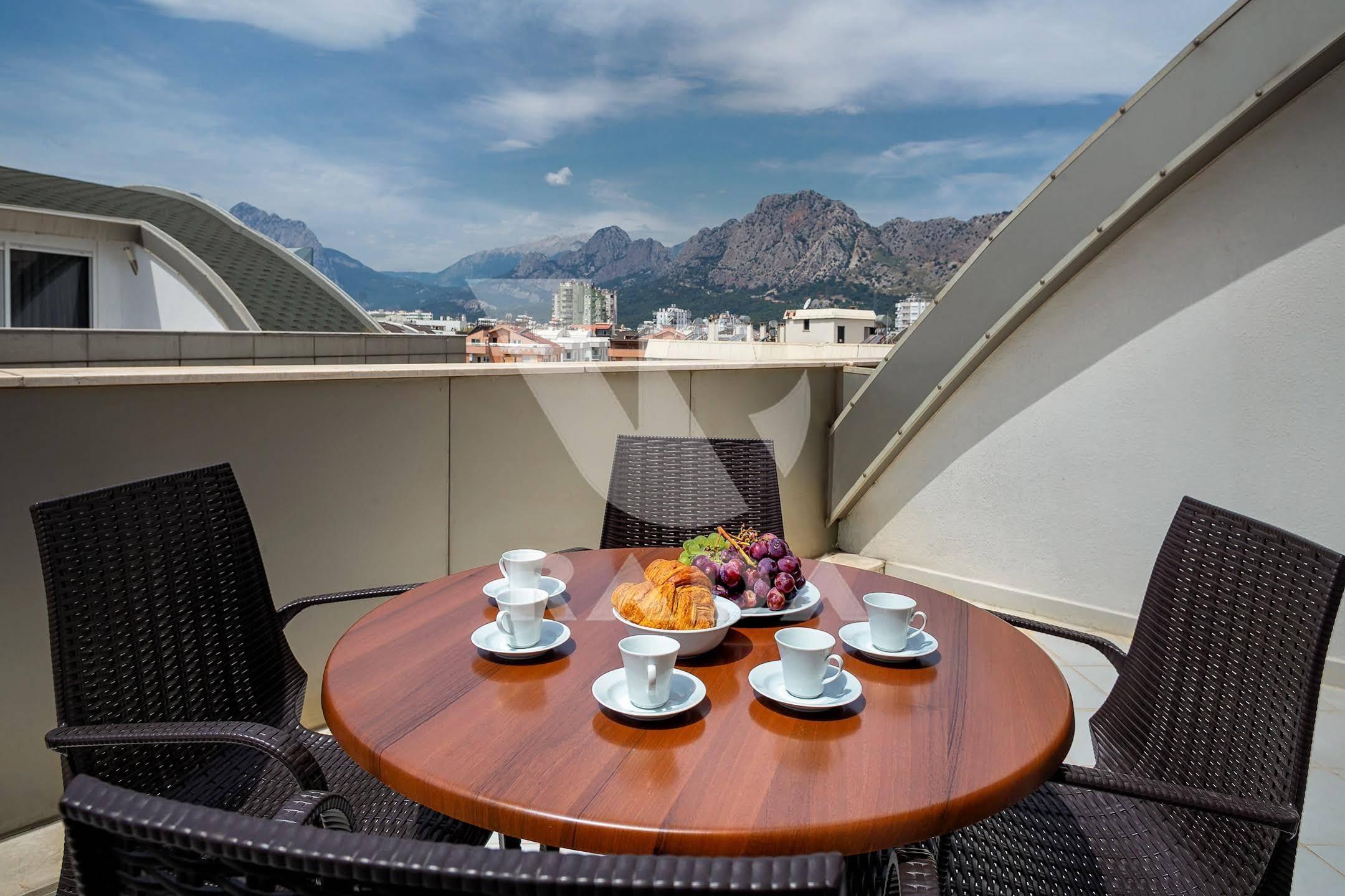 Onkel Residences Apartment