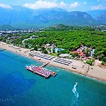 2033. Sokak