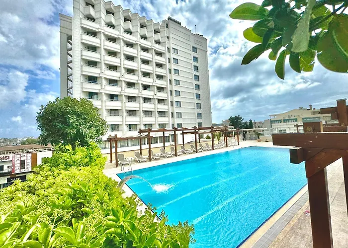 Best Western Plus Khan Hotel