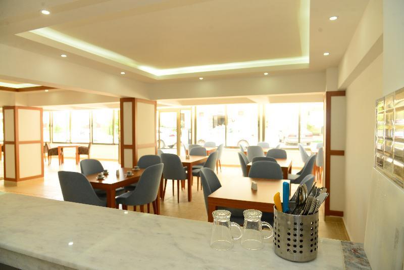 Karden Hotel