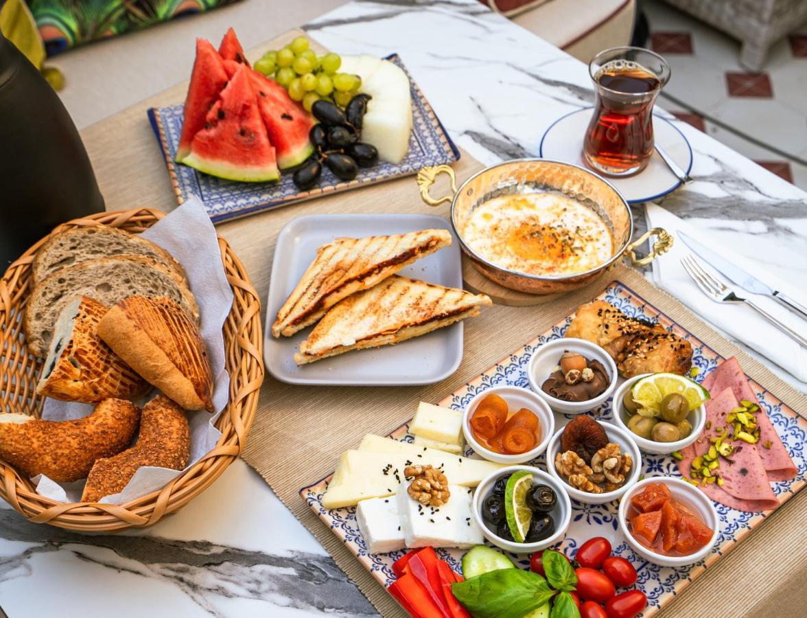 Kiana Kaleıçı Otel 2*