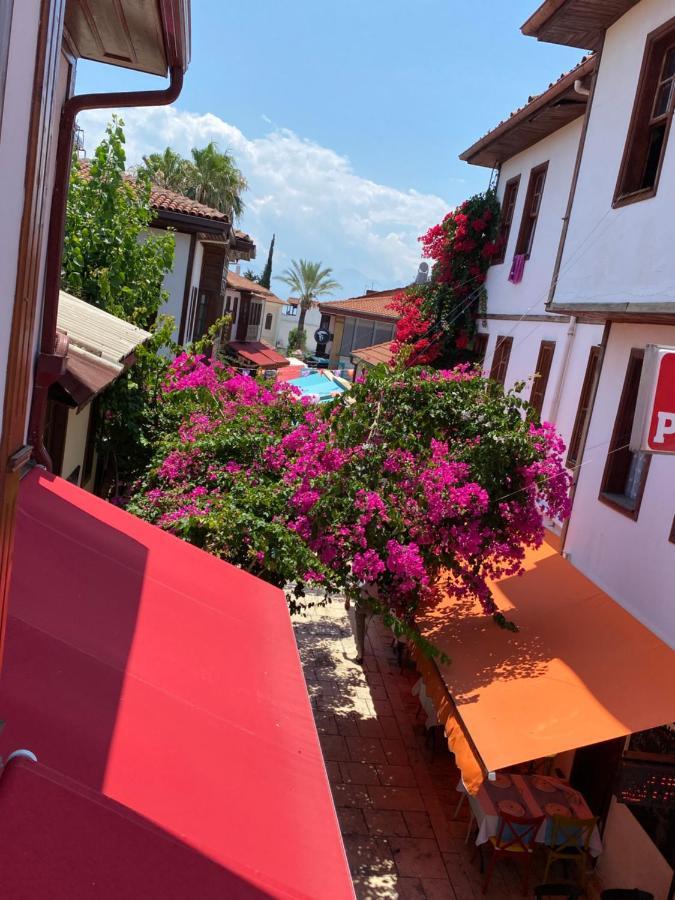 Kervan Otel 2*
