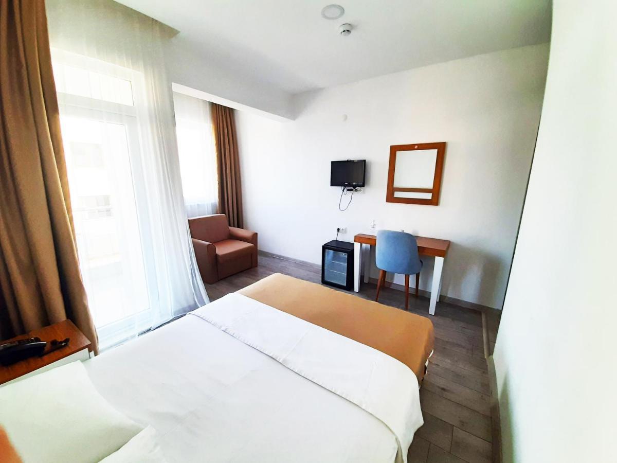 Karden Hotel