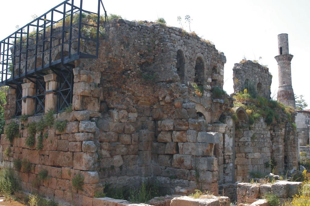 Hadrian Gate Otel