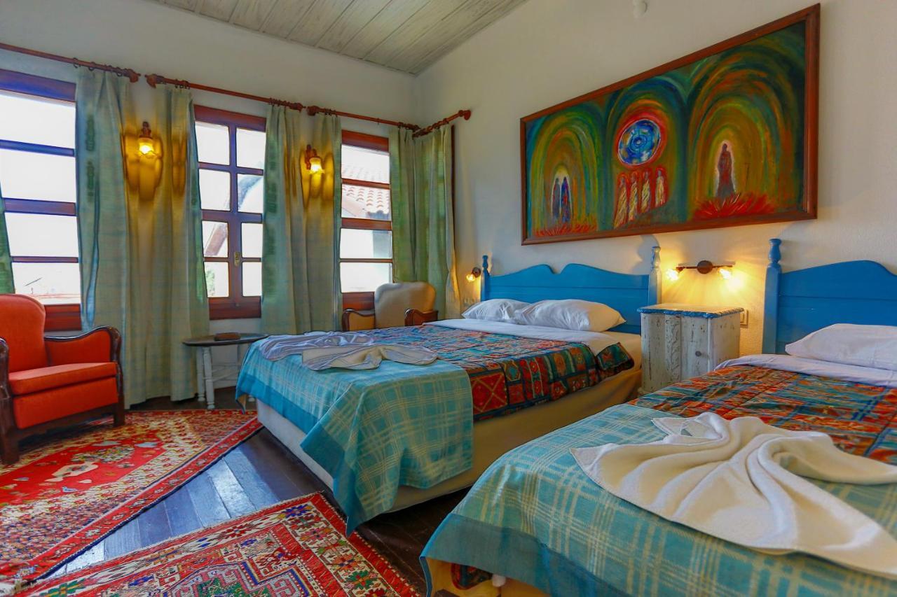 Atelya Art Hotel