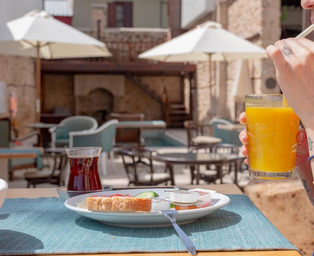 Atelya Art Hotel
