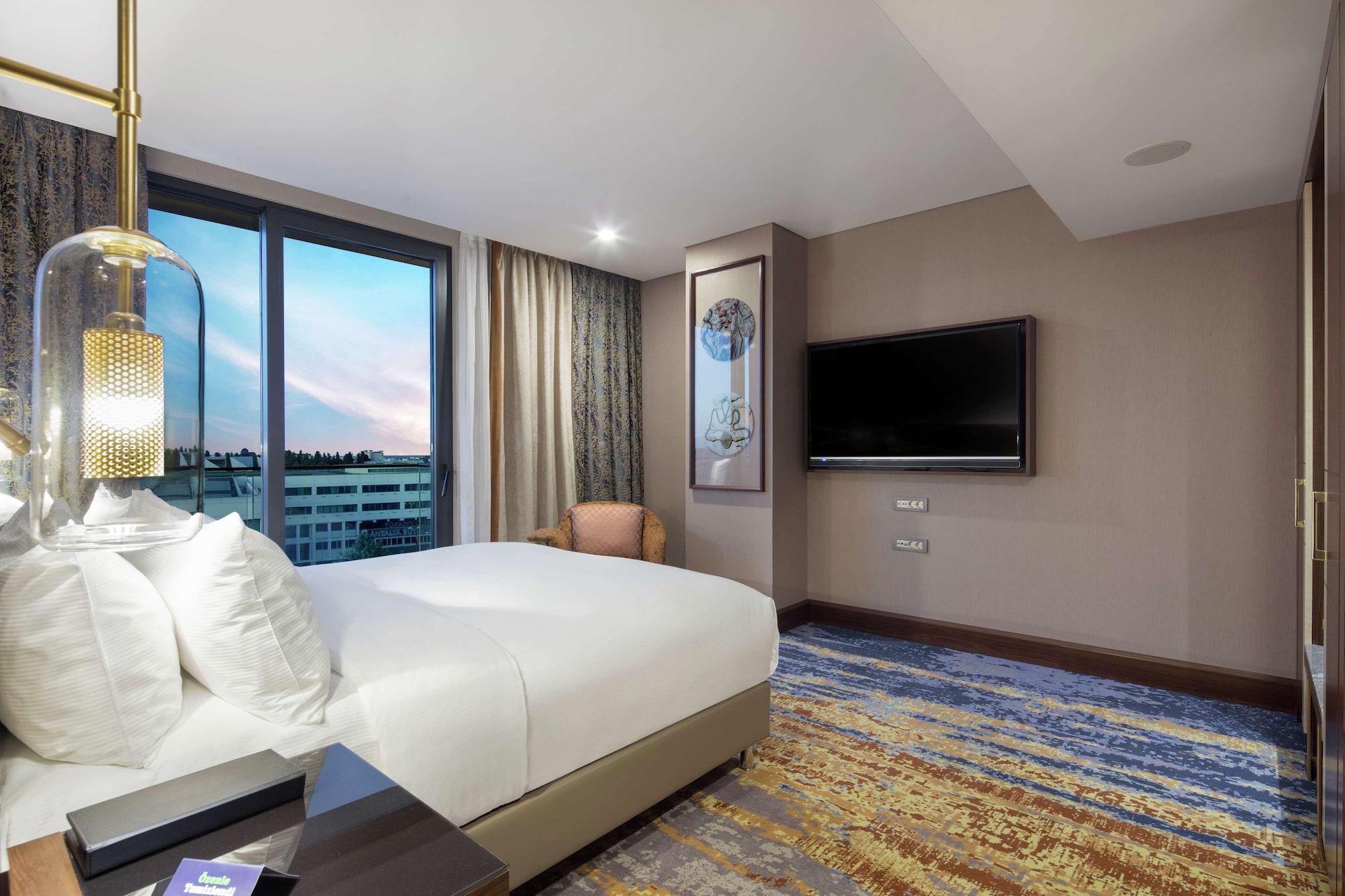 Hotel Doubletree By Hilton Centre 5*