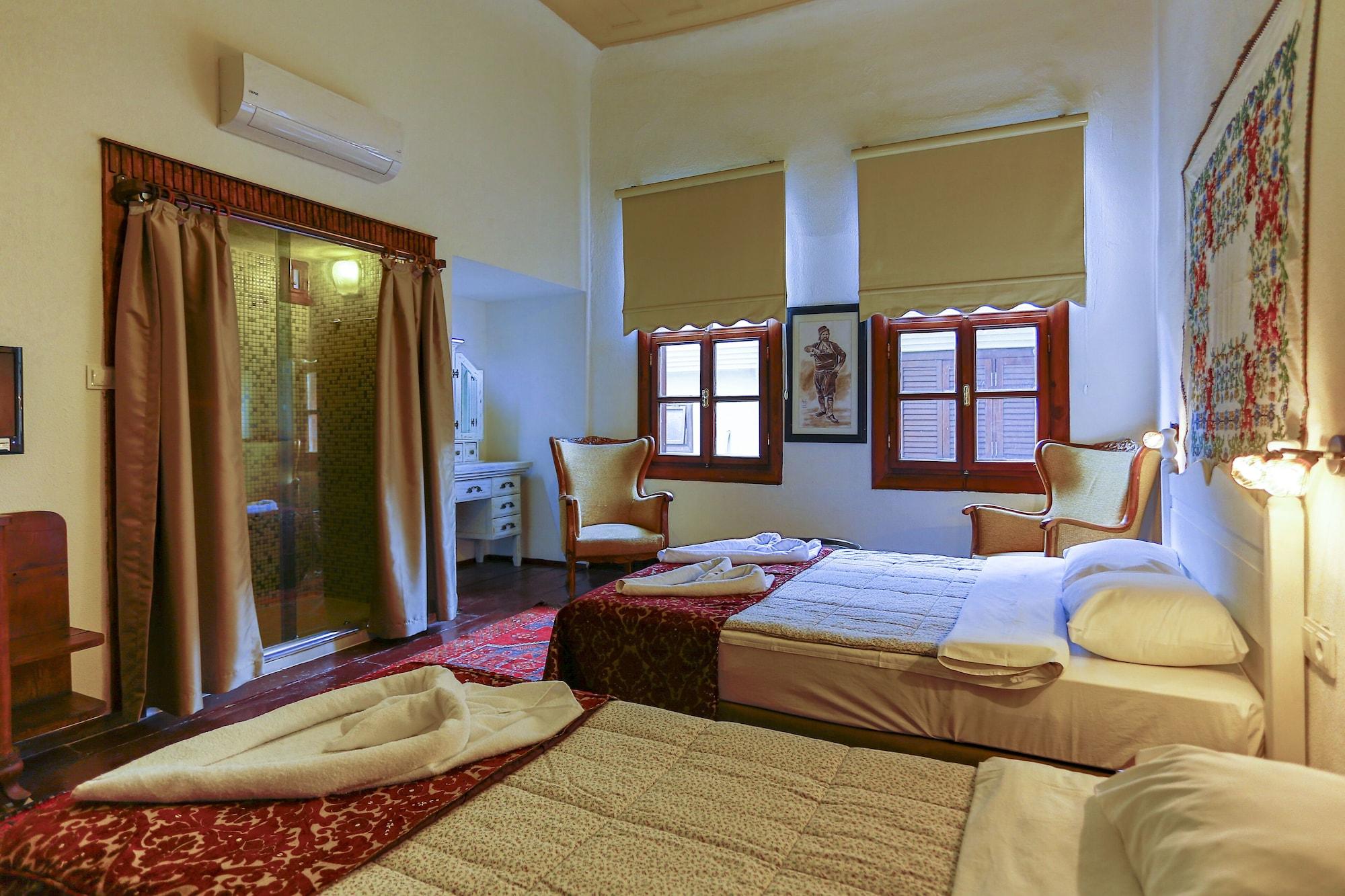 Hotel Atelya Art 3*