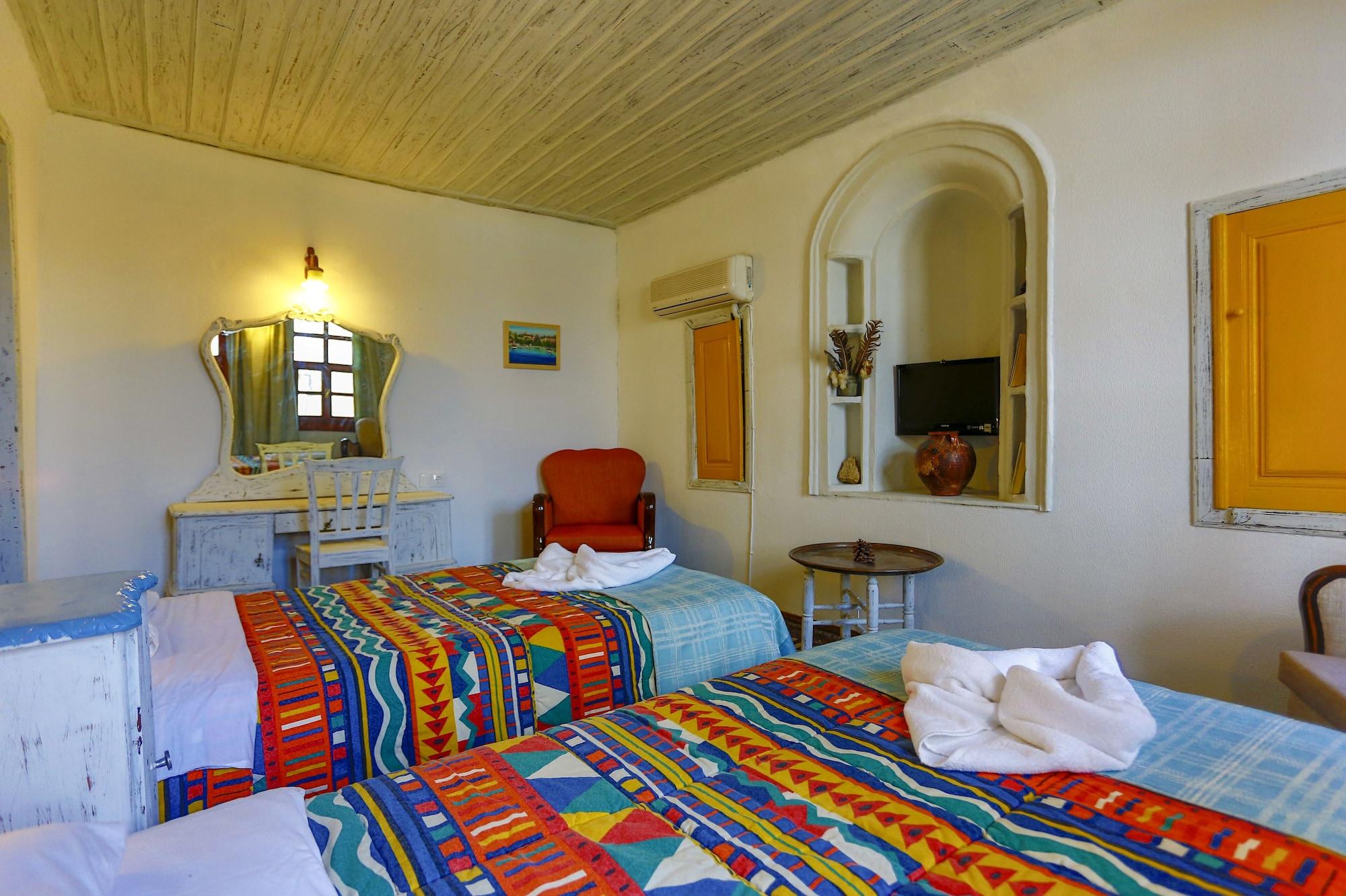 Atelya Art Hotel 3*