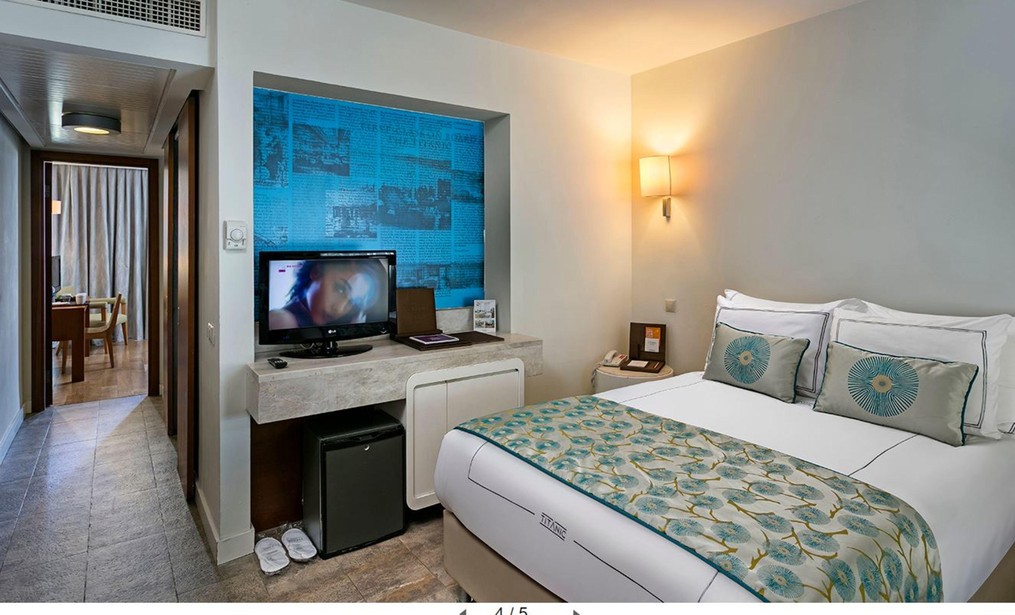 Titanic Deluxe Lara Resort