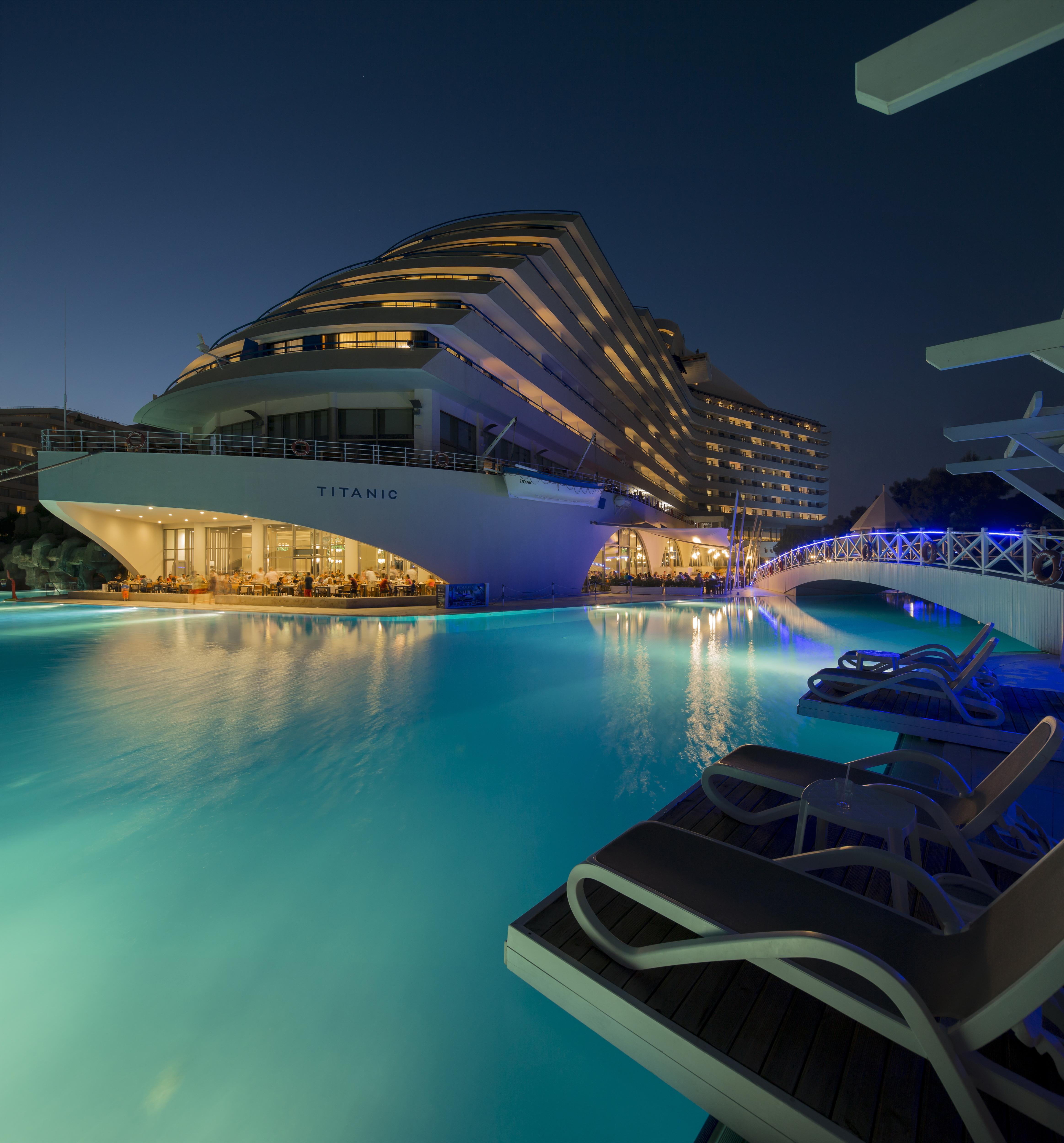Titanic Deluxe Lara Antalya