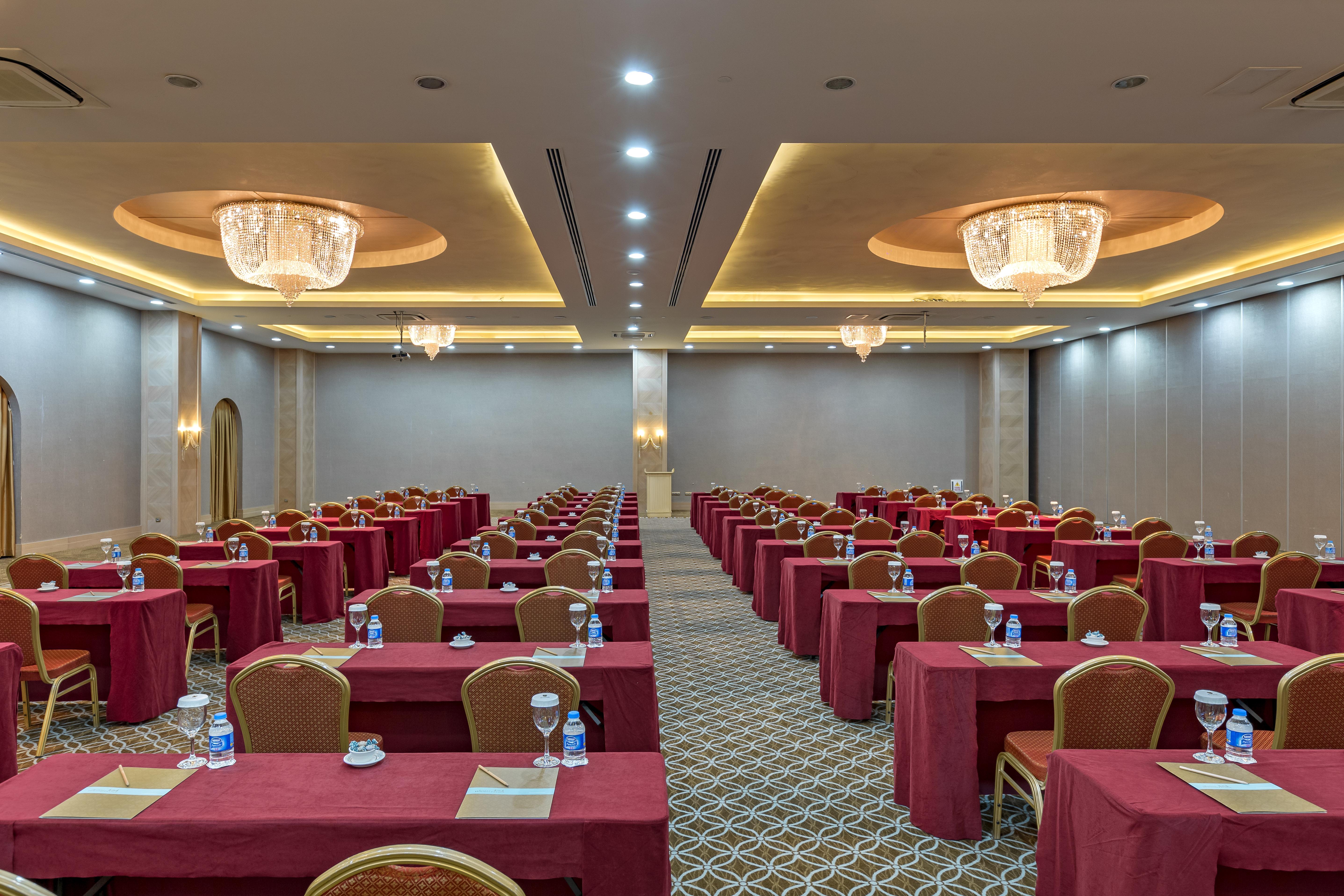 Royal Palace 5*