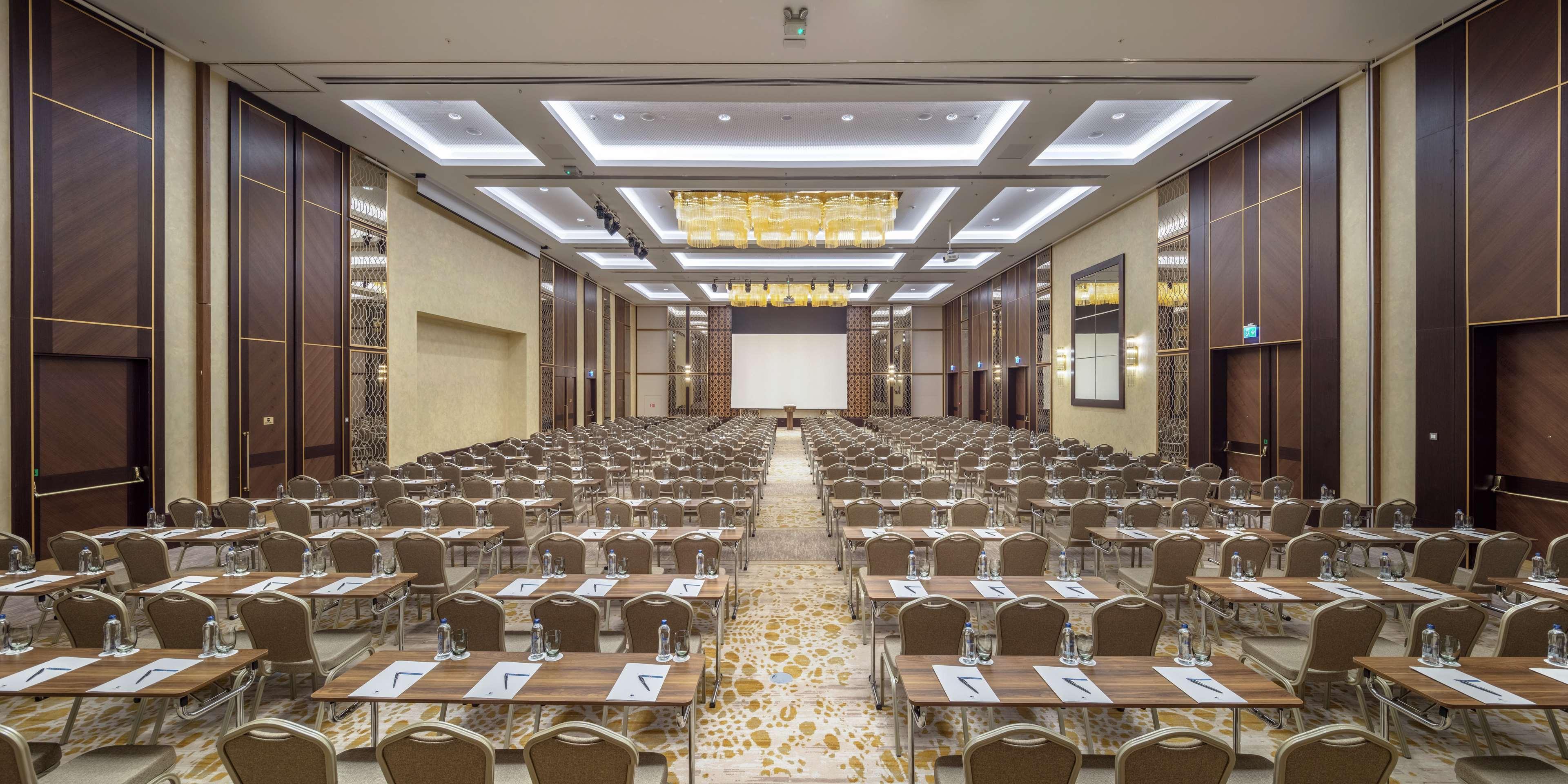 Doubletree By Hilton Centre Hotel