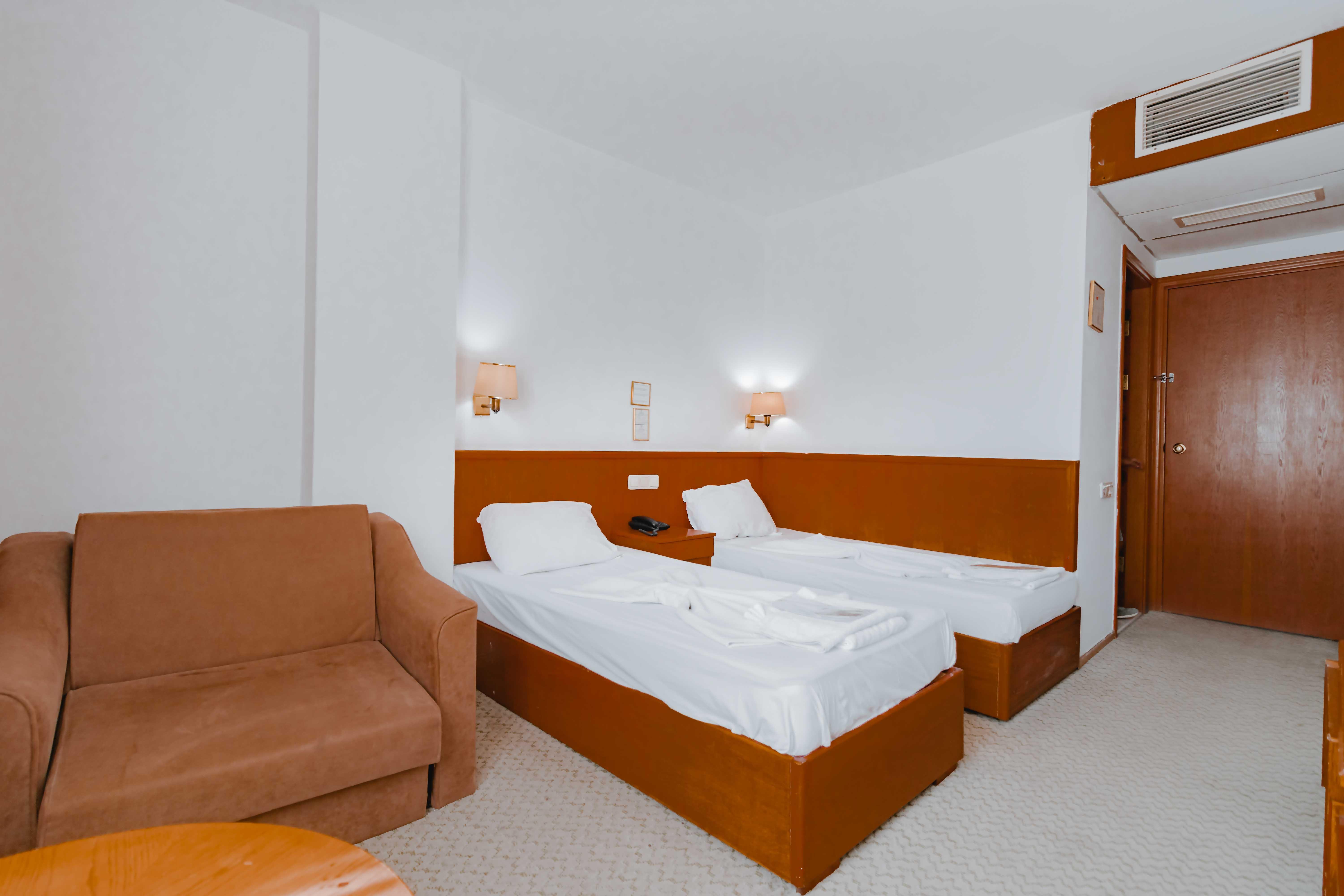 Gueleryuez 2 Hotel