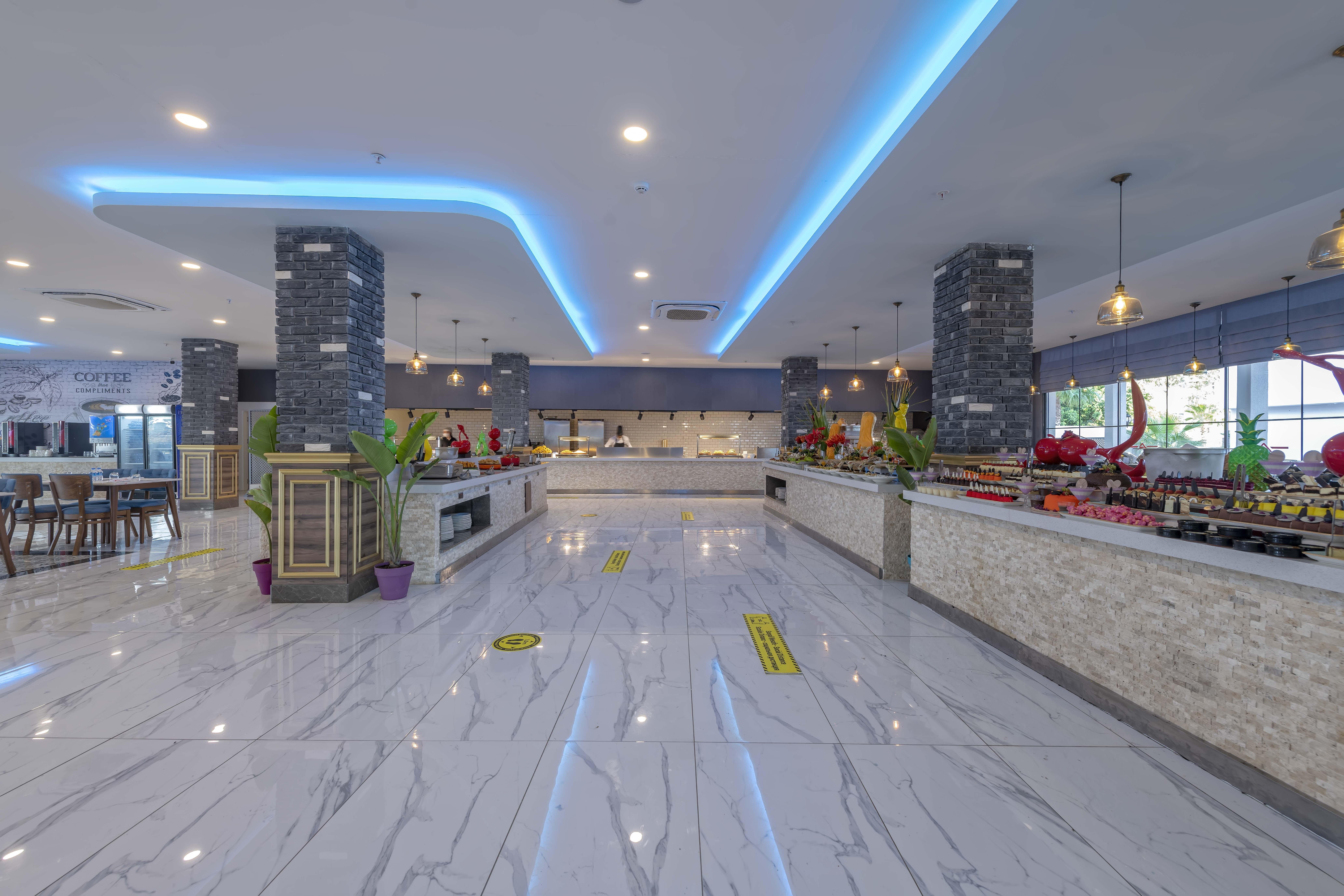 Royal Towers Lara 4*