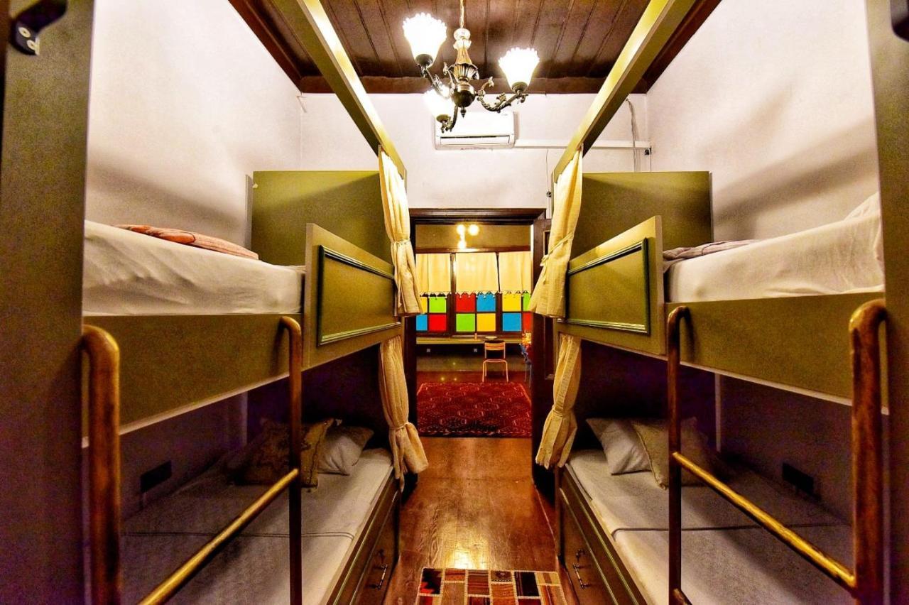 Lords Hostel&pub *