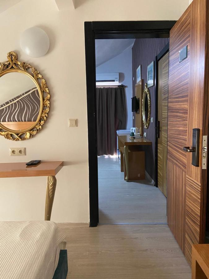 Serenity Hotel *