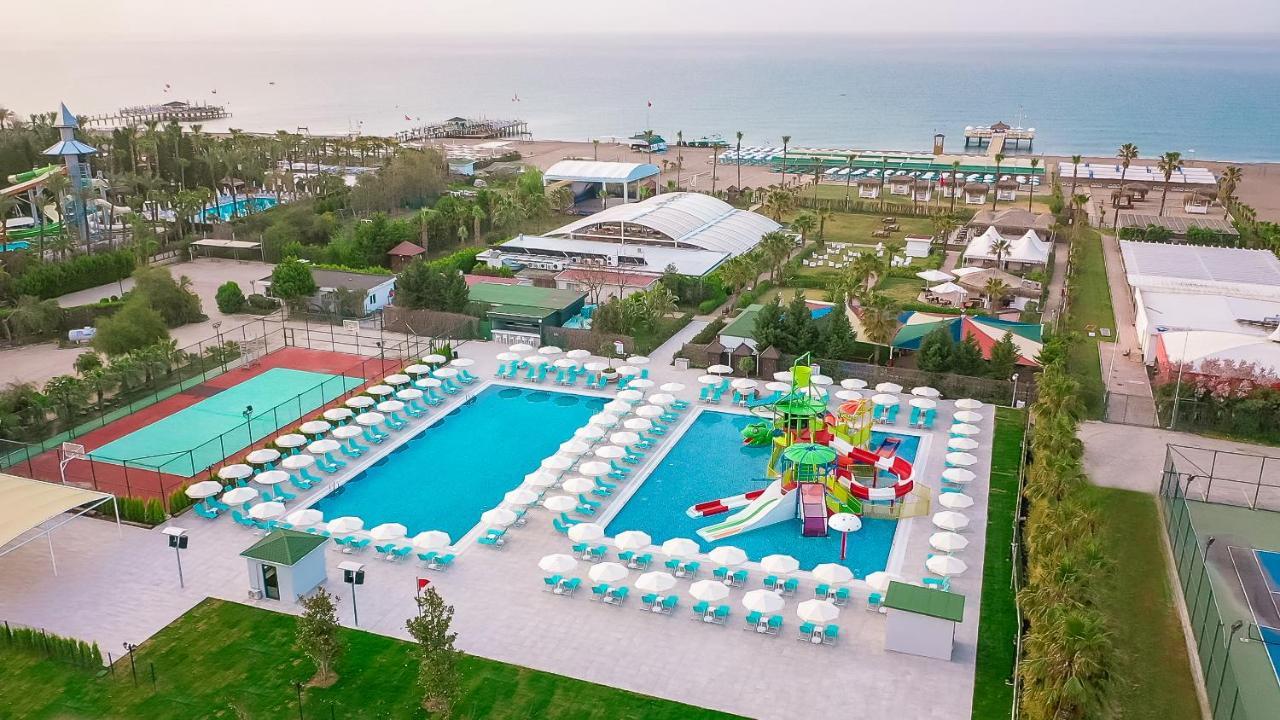 Hotel Wyndham Garden Lara 4*