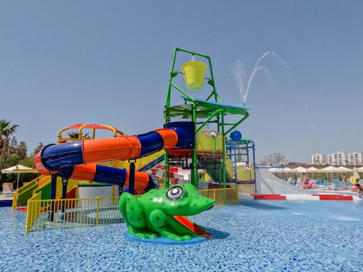 Hotel Wyndham Garden Lara 4*