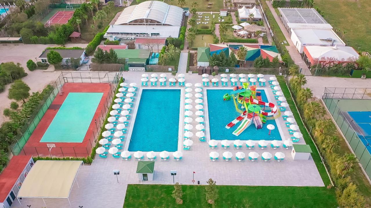 Wyndham Garden Lara 4* Antalya