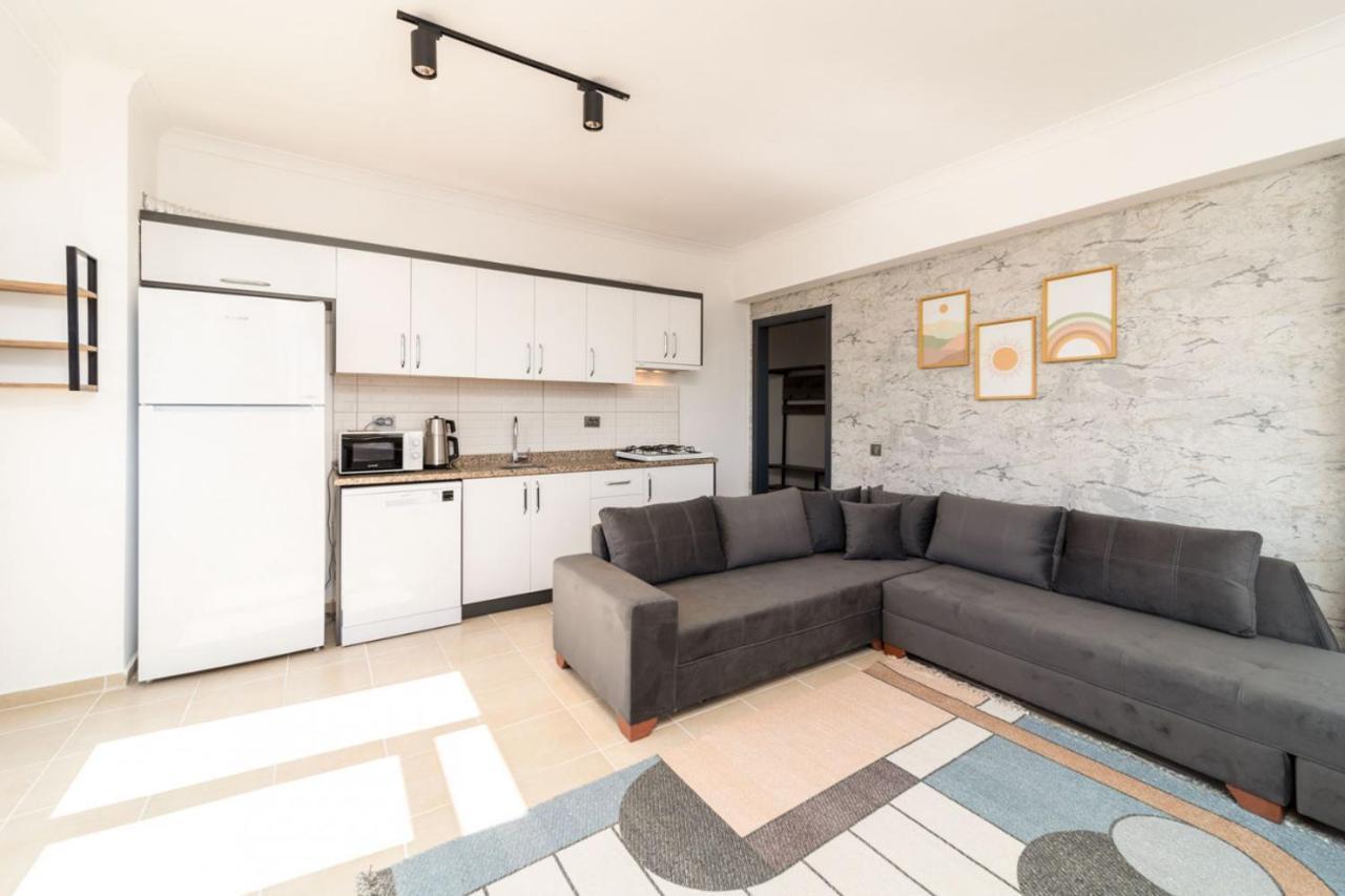 Sea View Flat Near Lara In Kundu Aksu Apartment Antalya
