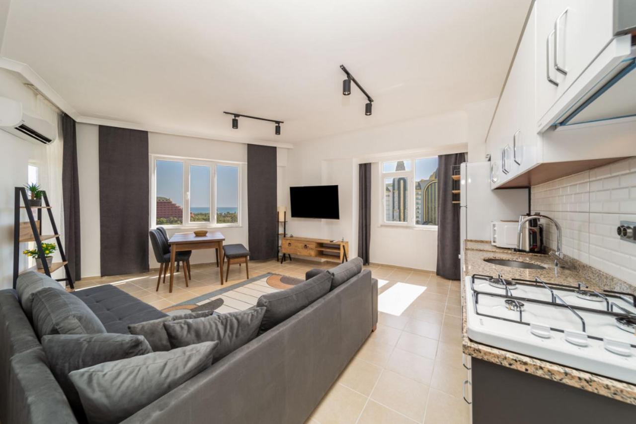 Apartment Sea View Flat Near Lara In Kundu Aksu Antalya