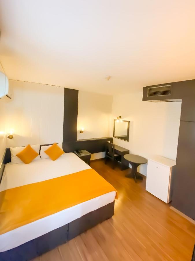 Hotel Gueleryuez 2 2*