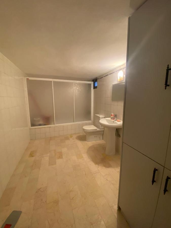 Faraclar Homestay *