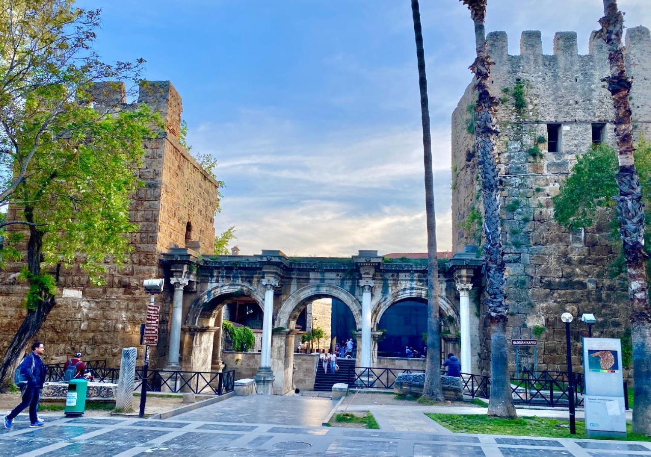 Old Town Famous Aparts Antalya