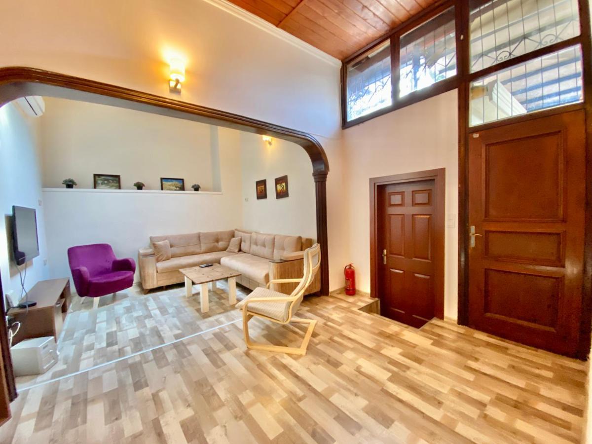 Old Town Famous Aparts Apartment *