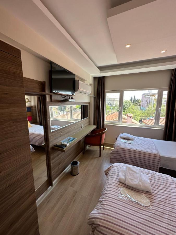 Hotel Twenty Hotel 2*