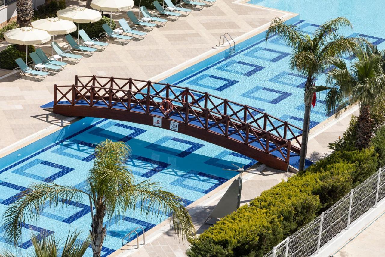 Wyndham Garden Lara 4* Antalya