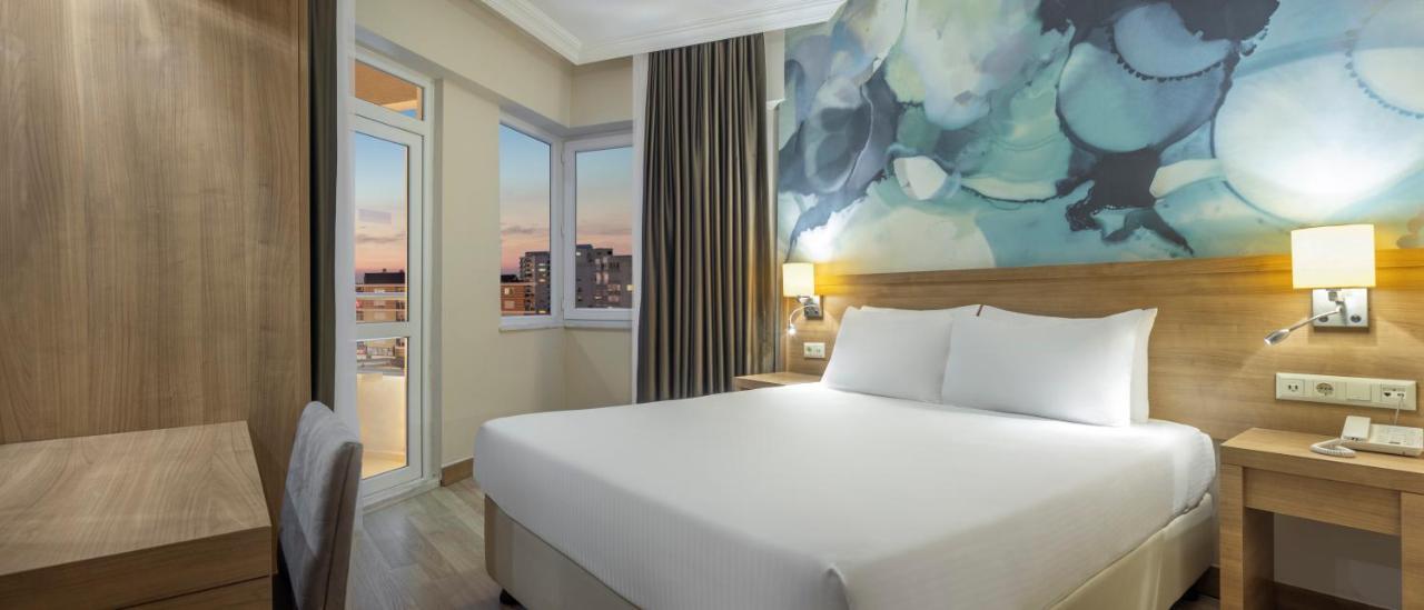 Wyndham Garden Lara Hotel Antalya