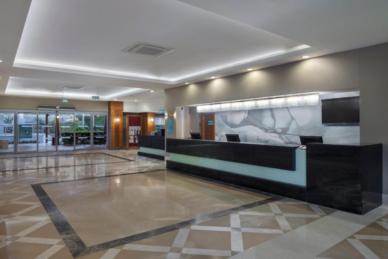 Wyndham Garden Lara Antalya